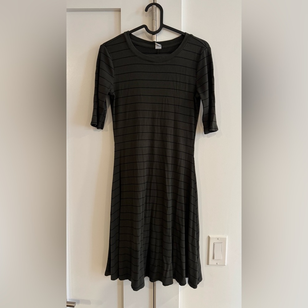 2 for $9 Old navy dress bundle